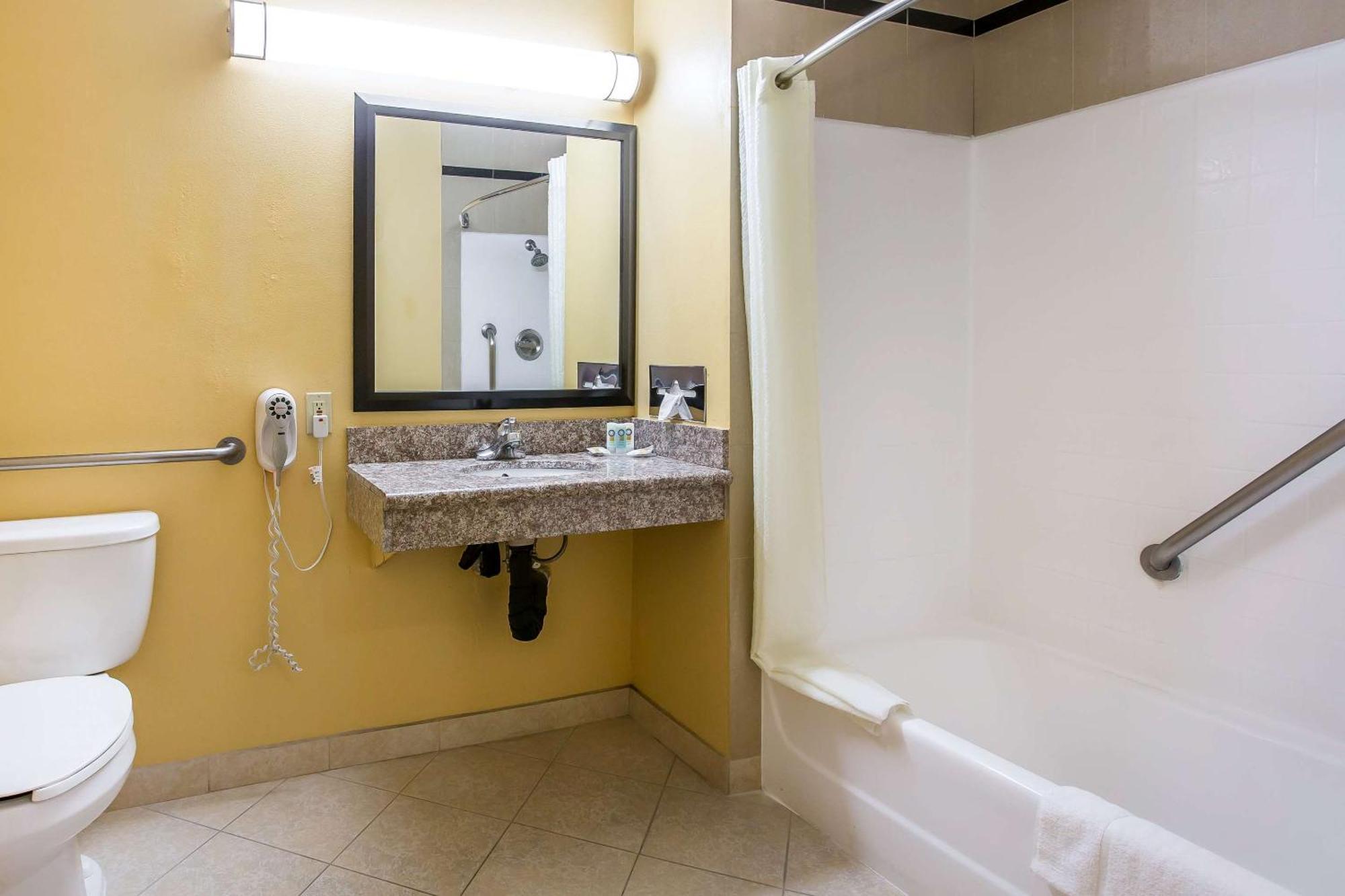 Quality Inn & Suites Bell Gardens-Los Angeles Екстер'єр фото