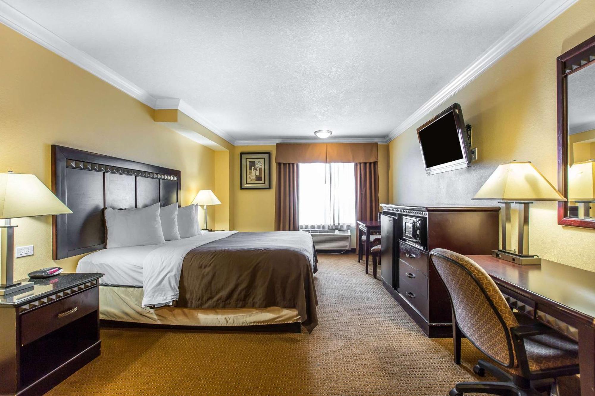Quality Inn & Suites Bell Gardens-Los Angeles Екстер'єр фото