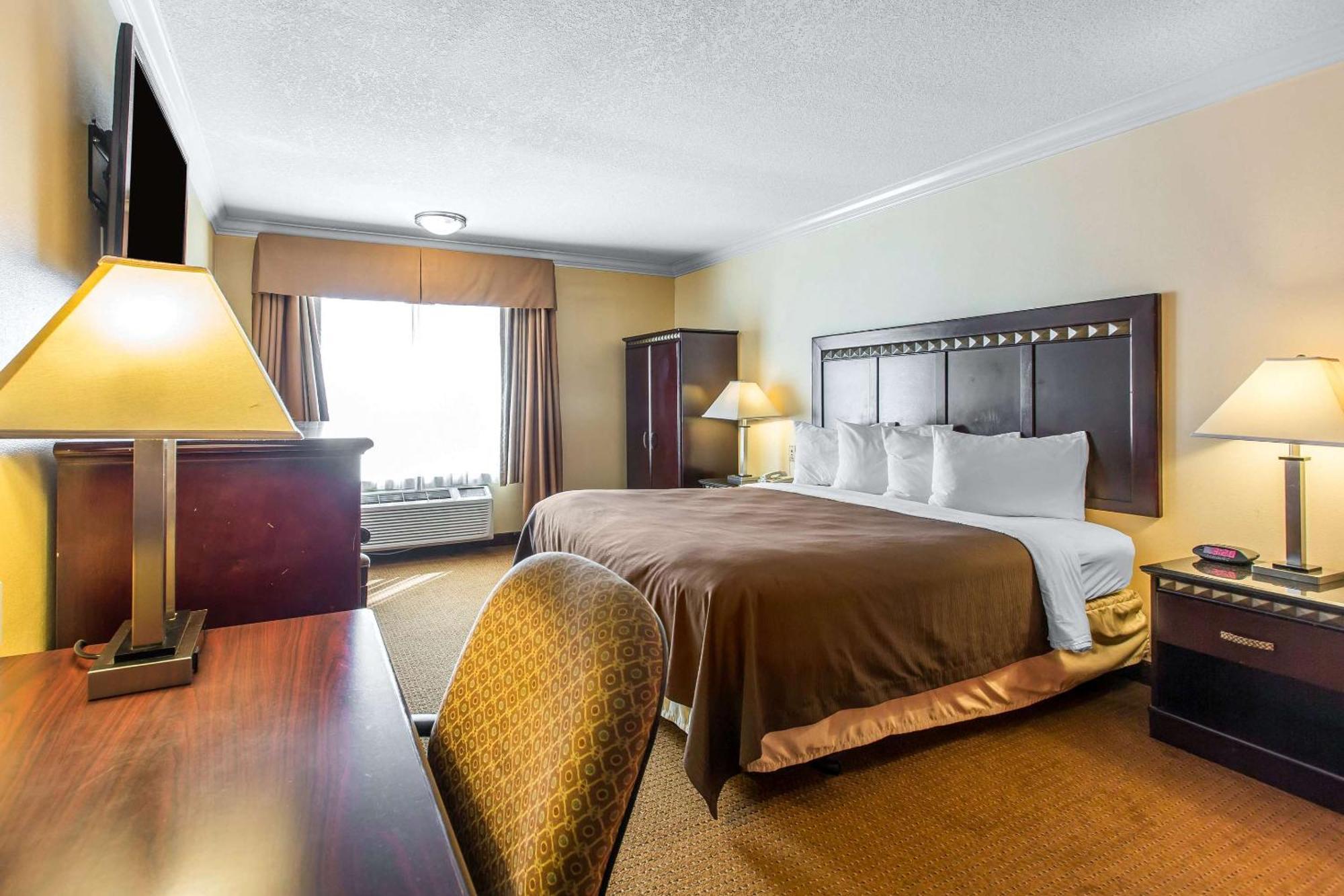 Quality Inn & Suites Bell Gardens-Los Angeles Екстер'єр фото